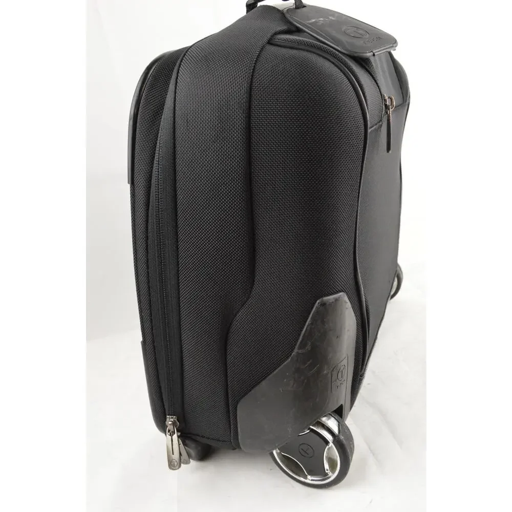 Tumi pre owned